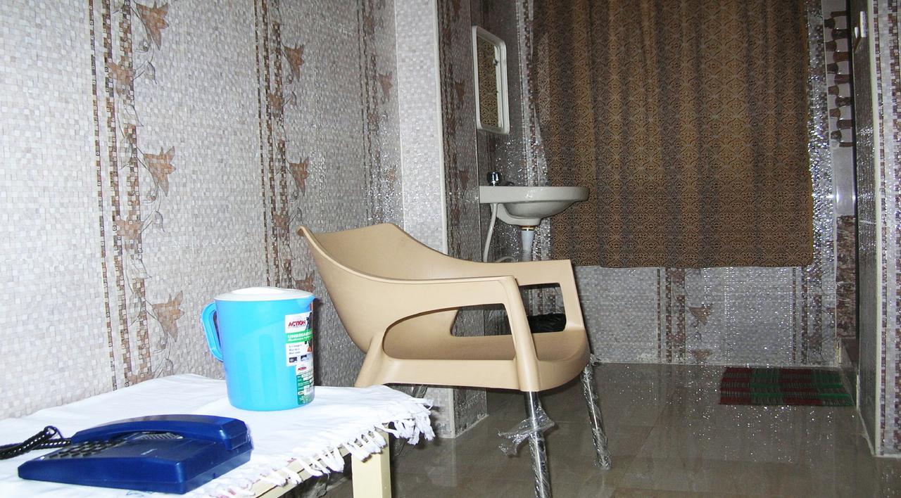 Sbs Residency Tirupati Hotel Renigunta Room photo